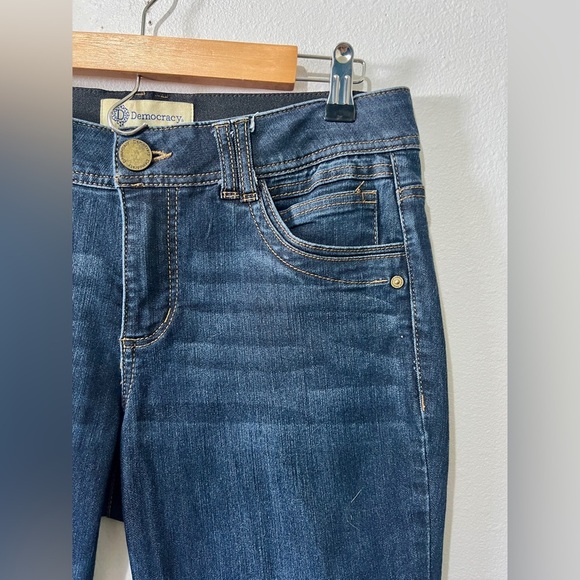 Democracy "Ab" Technology Dark Wash Skinny Jean - Size 8 (30") - Picture 8 of 12